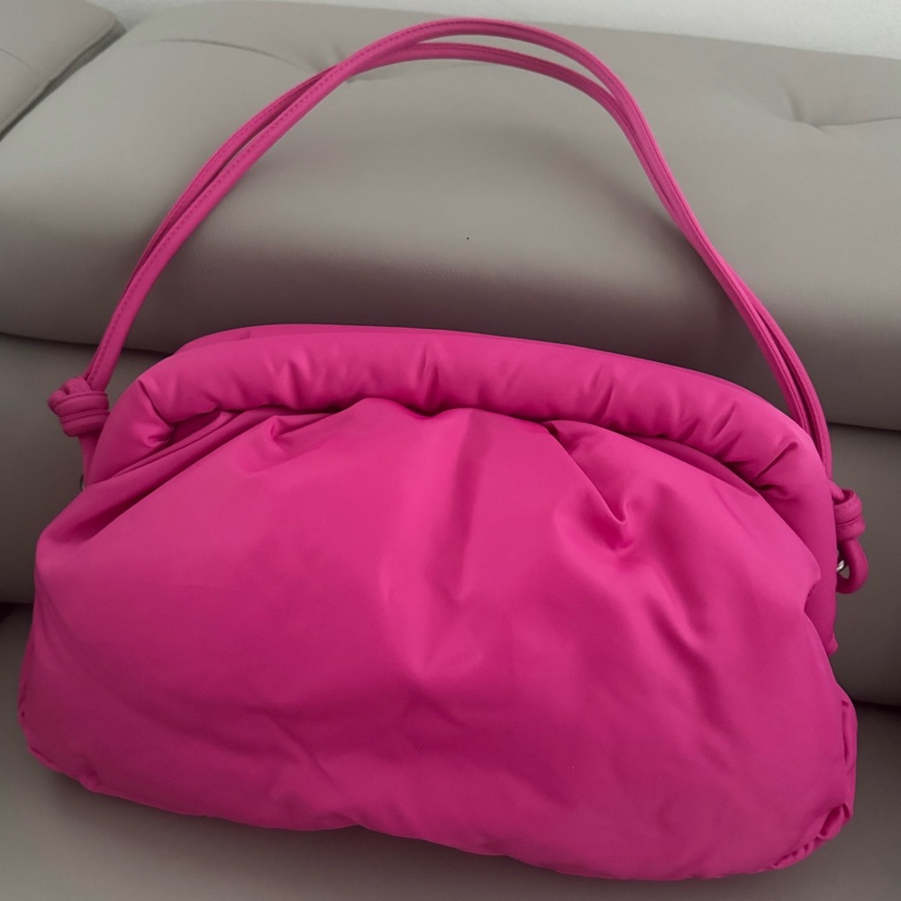 H&M Studio AW 2022 Oversized Padded Shoulder Bag – Hot Pink